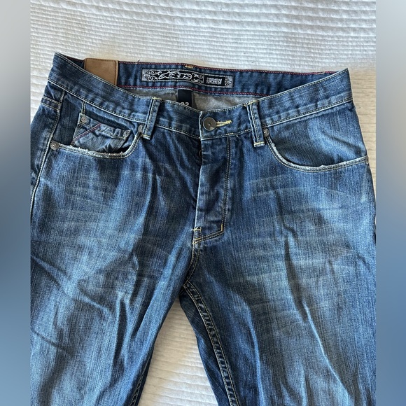 A Stars Distressed Jeans Size 32 - Picture 5 of 8